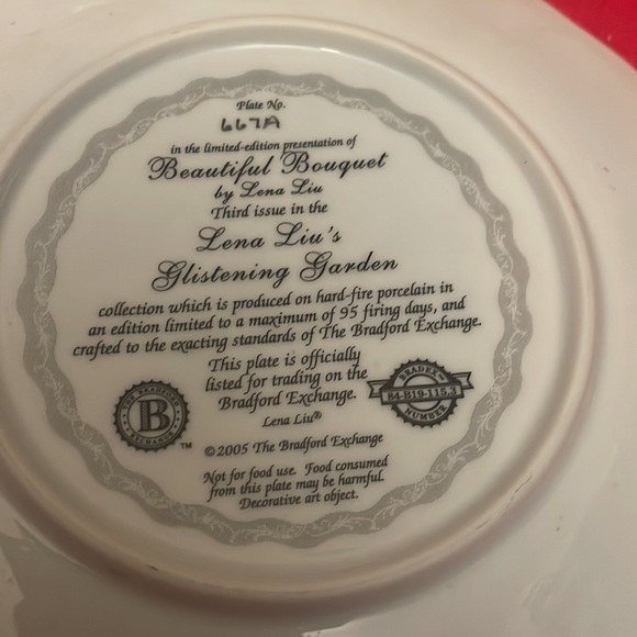 3 Hummingbirds Hand Painted by Lena Liu. Mint Condition. Limited Edition - Picture 7 of 7